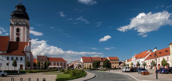 Bechyňské náměstí přímo dýchá historií a jihočeskou romantikou