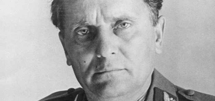 Tito během svého života získal celkem 119 vyznamenání ze 60 zemí světa (včetně Jugoslávie). Jugoslávských vyznamenání získal 21, z nichž Řád národního hrdiny mu byl udělen třikrát