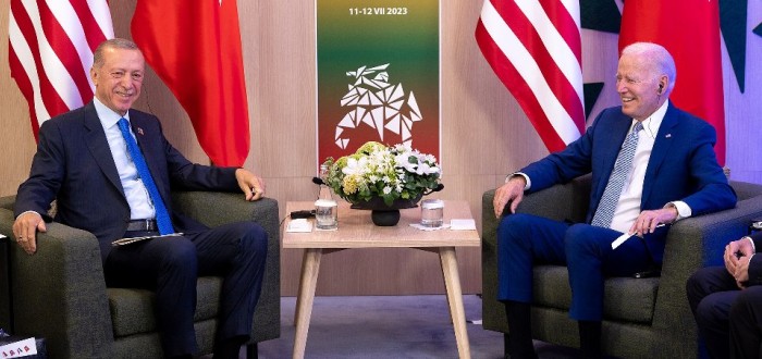 Turecký prezident Recep Erdogan se svým americkým protějškem Joem Bidenem na summitu NATO v letošním roce 