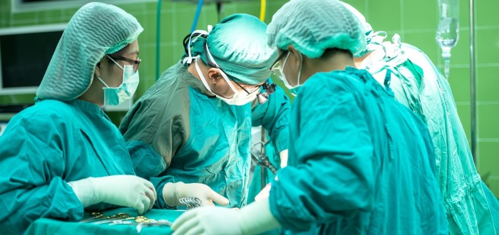 Takzvané fekální transplantace mikroflóry jsou stále častější
