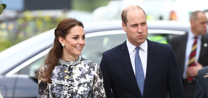Princ William se do Kate zakoukal na módní přehlídce