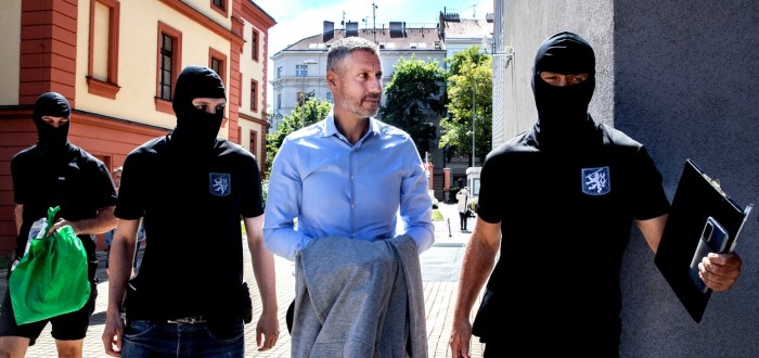Mafián Michal Redl byl zadržen a poslán do vazby, podle lékařů je ale nesvéprávný