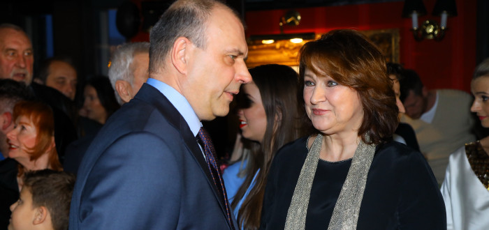 Petr Rychlý a Zlata Adamovská patří k tvářím, které si s Ordinací v růžové zahradě spojí většina diváků