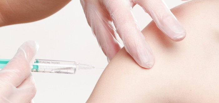 Chřipkový virus se mění, proto je třeba každoroční přeočkování jednou dávkou vakcíny