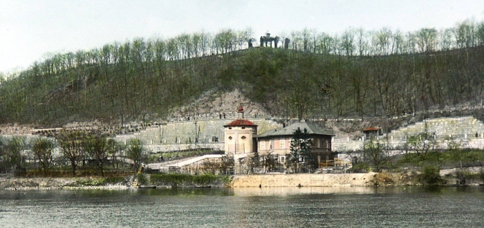 Pohled na Letenské sady kolem roku 1900