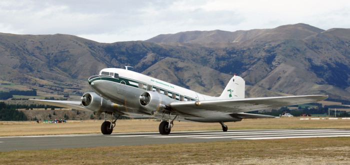 Letoun DC-3 Dakota je asi nejslavnějším letounem