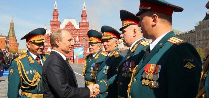 Putin a jeho generálové, teď jsou vztahy spíše napjaté