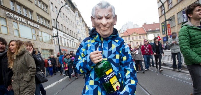 Pravý Miloš Zeman drží svoji identitu pod pokličkou