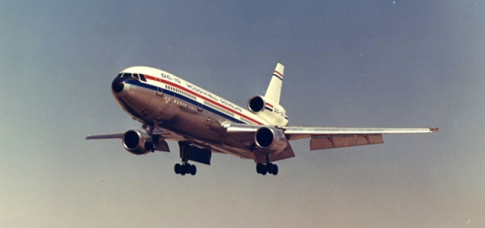 Letadla McDonnell Douglas DC-10 měla hned několik nehod - foto prototypu při testech