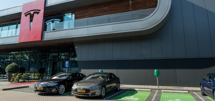 Tesla chce v Německu vyrábět 500 000 aut ročně