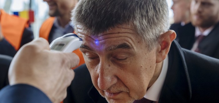 Některé z našich ministerstvech kouzel by mělo začít uvažovat o tom, zda panu Babišovi nepostavit sochu v nadživotní velikosti