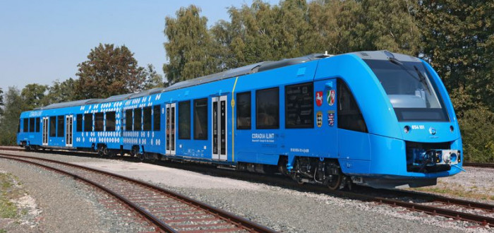 Jednotka Alstom Coradia iLINT s pohonem palivovými články