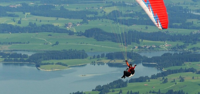 Na paraglidu do devíti kilometrů a zpět na zem - to se podaří jen zázrakem