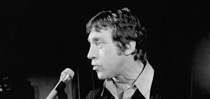 Vladimir Vysockij zemřel v pouhých dvaačtyřiceti letech vyčerpán zákazy a omezováním ruským režimem