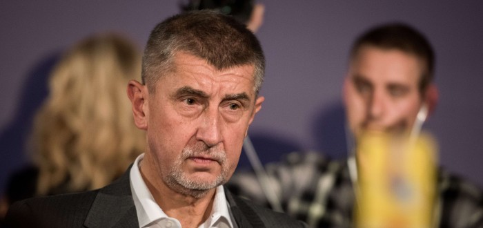 Otec Andrej Babiš veškeré aktivity svého staršího syna ignoruje. Má snad plán, jak jej v příhodný čas opět umlčet?