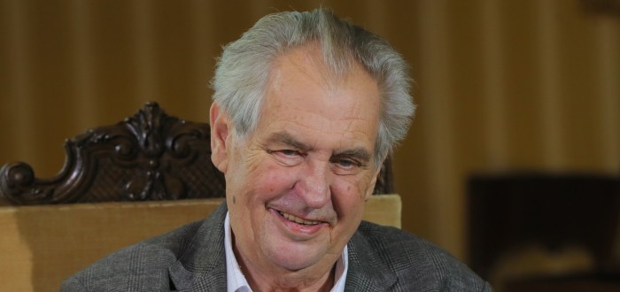 Je tomu pět let, kdy s otevřenou náručí vítal Miloš Zeman Čínu v Praze