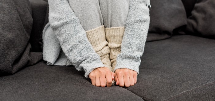 Studené nohy mohou být mimo jiné i příznakem vysoké hladiny cholesterolu v krvi