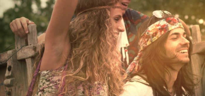 Původní místo konání byla obec Woodstock. V důsledku byrokratického nepochopení se akce přesunula na jiné místo