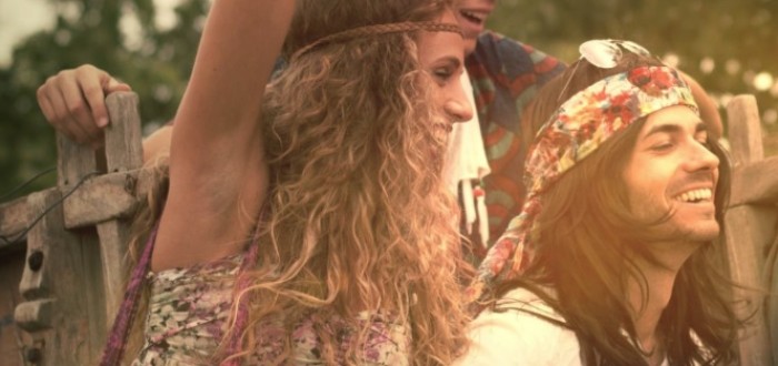Původní místo konání byla obec Woodstock. V důsledku byrokratického nepochopení se akce přesunula na jiné místo