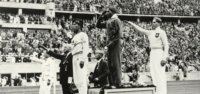 Jesse Owens svými výkony nadchl svět, ale Adolfa Hitlera určitě ne
