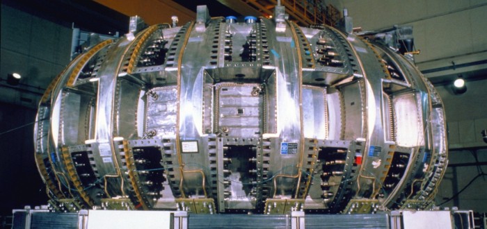 Tokamak typu TCV