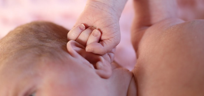 Za bolestí uší může být zánět středního ucha nebo zvukovodu