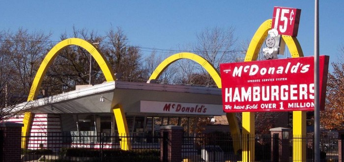 První McDonald’s, který Ray Kroc otevřel v Illinois