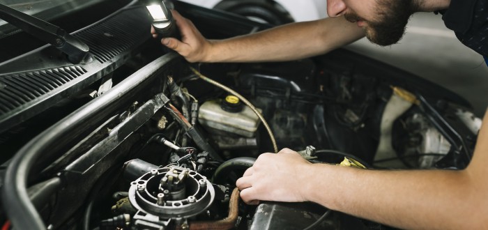 Při nákupu se skutečně vyplatí porovnávat čísla, verze a ročenky automobilů, abyste neudělali chybu