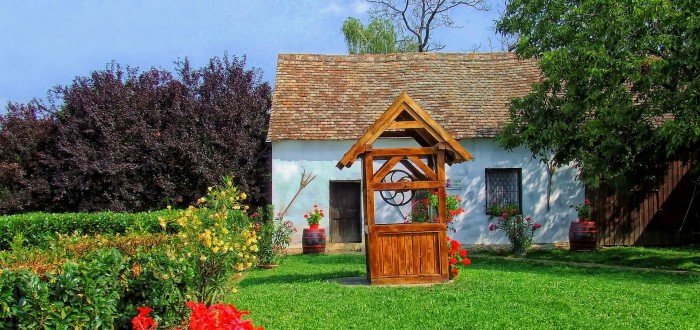 Dokonce i vysněný dům v přírodě se může stát doslova místem boje o život. Radon nevidíme, ale může útočit...