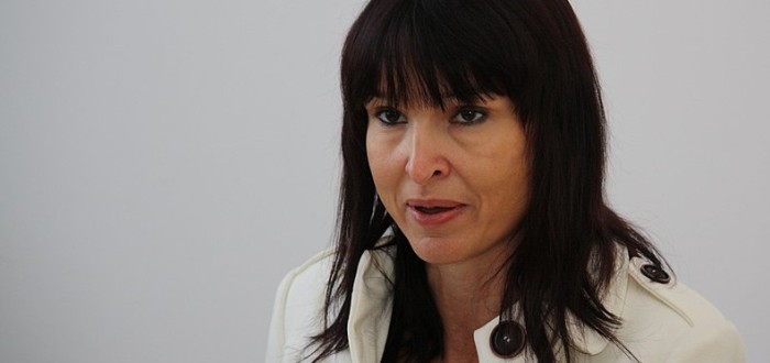 Říkalo se jí „Wiewegh v sukních". Psala úspěšné romány pro ženy, jejichž počet mohl dosáhnout třicítky, kdyby nedošlo k tragédii