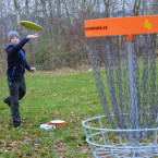 Discgolf může hrát každý v kterémkoliv ročním období