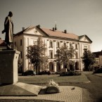 Muzeum najdete na Masarykově náměstí 159