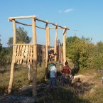Vyhlídková věž umožní pohodlný výhled na divoké koně a pratury