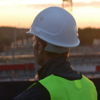 Pracovitý zloděj si pomohl ke spoustě stavebního materiálu.