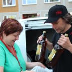 Paní Kratochvílová si týdně nechává vozit čerstvou dvanáctku Premium