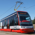 Nová tramvajová zastávka dělá vrásky řidičům