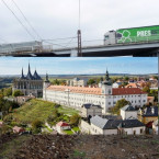 Most je uzavřen a přes něj se nikdo nikam nedostane