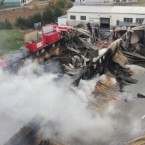 Požár haly v Letech u Prahy
