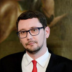 Šéf Tiskového odboru Kanceláře prezidenta republiky se rozhodl citovat Dalajlámu. Záměrně nepřesně