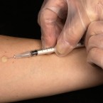 Dle statistik v rozvojových zemí zachránilo očkování život téměř šesti milionům dětí