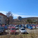 Řidiči v Berouně přijdou kvůlli výstavbě o stovky parkovacích míst zdarma. Kde pak budou návštěvníci města i domácí parkovat? Řeší to radnice?