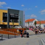 Ve středu 6. 6. odstartoval před radnicí další ročník Dnů Kralup. Vše zpočátku vypadalo dobře