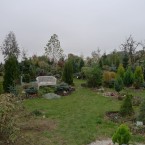 Na jediném pražském zvířecím hrbitově v Praze Bohnicích se už nepohřbívá. Zda se podaří park rozšířit je zatím nejasné