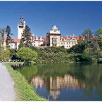 Průhonický park se snaží spojit dvě části oddělené silnicí. To však způsobí nárůst dopravy v okolních obcích.