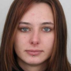 Žena trpí halucinacemi, je paranoidní, má nepředvídatelné jednání... 