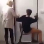 Učitelku například nechtěli pustit ze třídy