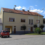 Úvalská radnice by měla značně prokouknout
