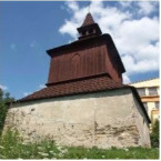 Žleby jsou obcí, kde nejvíce zaujme kromě zvonice také zámek