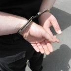 Dvacetisedmiletý podvodník je nyní v rukou policie.
