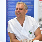 Profesor Ondřej Ludka se se svým týmem věnuje výzkumu poruch spánku